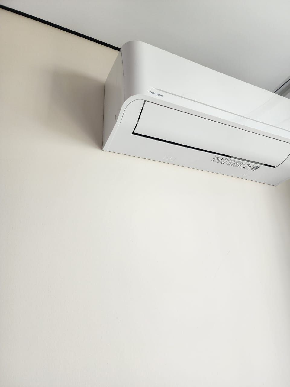 Сплит-система Toshiba RAS-B16E2KVG-E / RAS-16E2AVG-EE